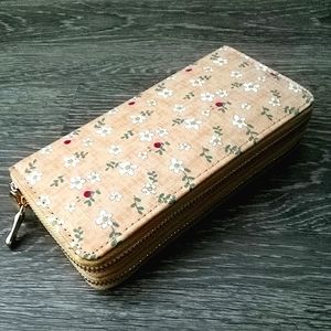 Super Cute Brushed Floral Spring & Summer Wallet / Wristlet
